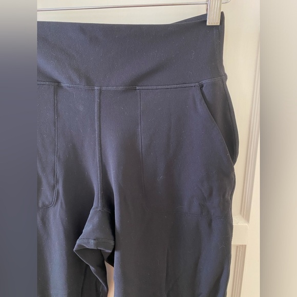 CRZ Yoga Butterluxe High Waisted Jogger 27” in Black, size M - Picture 6 of 9